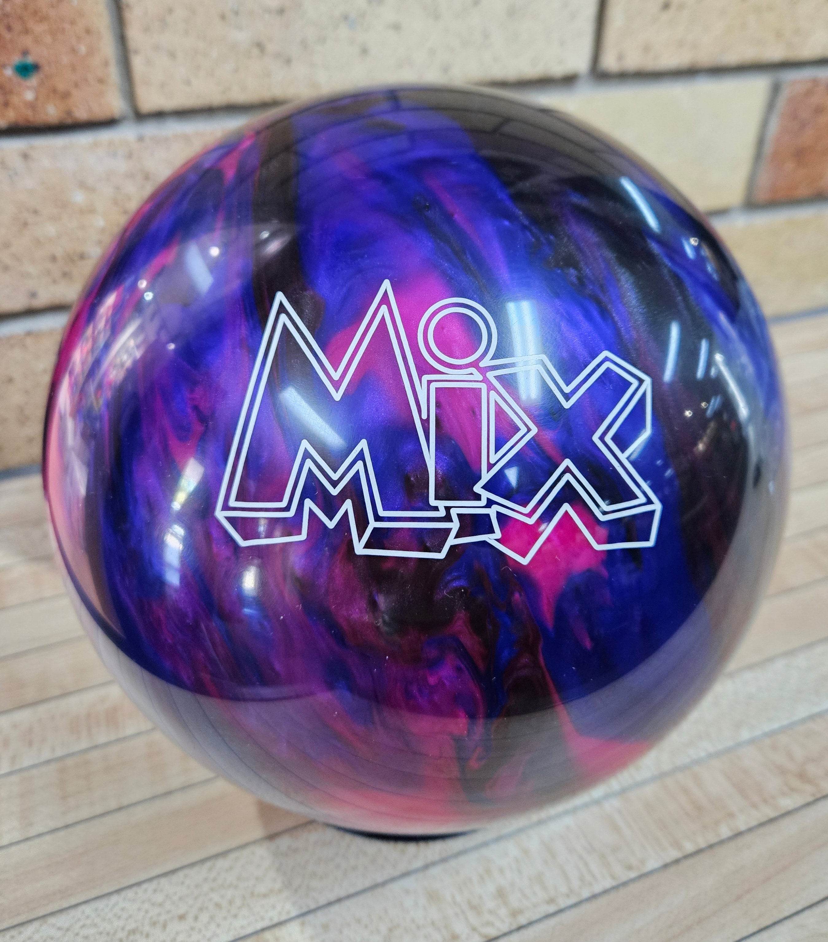 STORM製　MIX 14ポンド Storm - Mix Black/Purple/Pink | Rudy's Pro Shop
